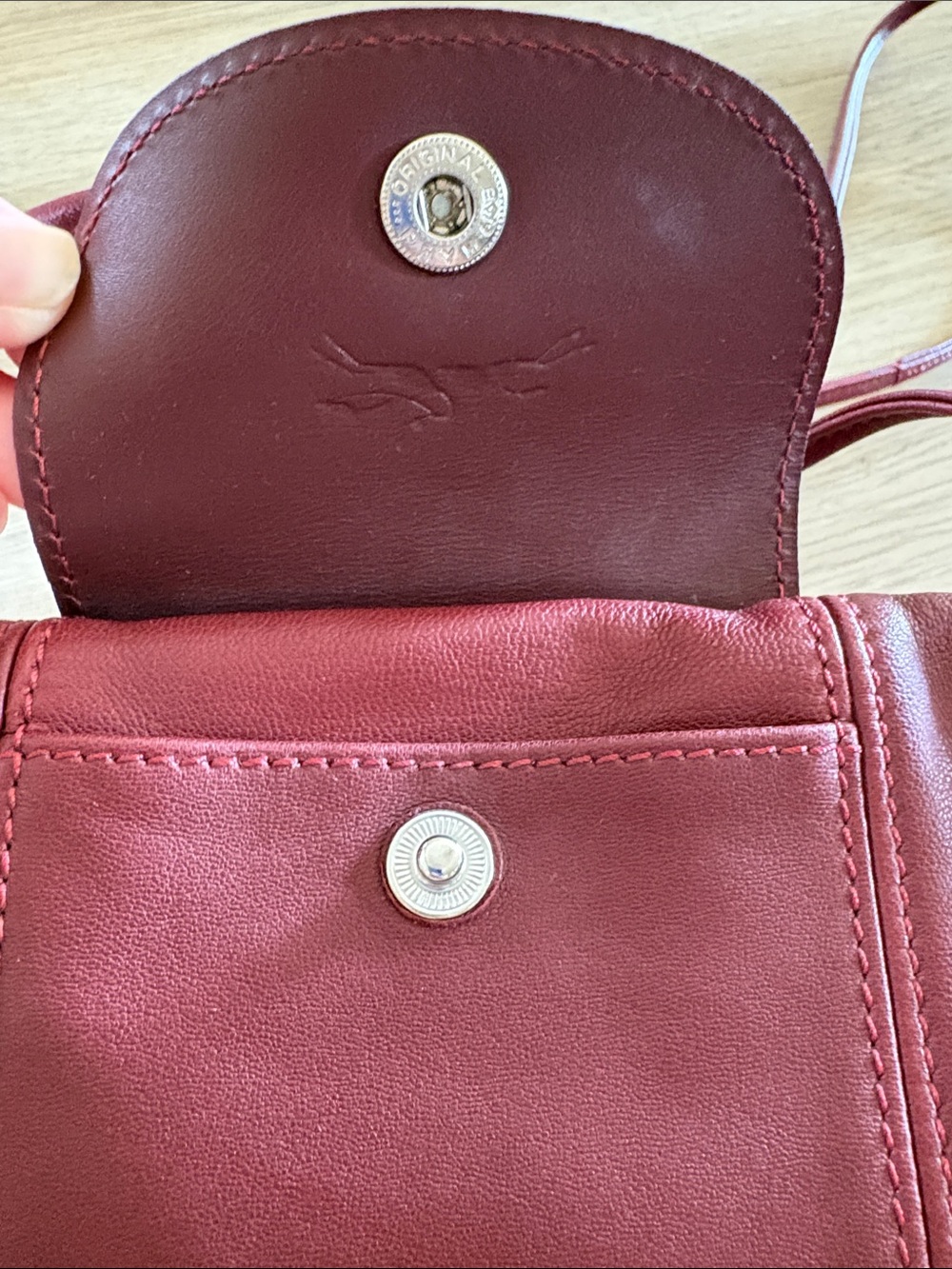 Preowned Longchamp leather purse - Picture 5 of 10